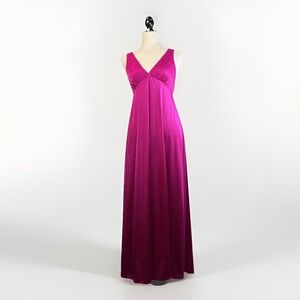 Vintage Vanity Fair Long Nightgown M Fuchsia Pink Plunge Halter Silky‎ Sexy Glam